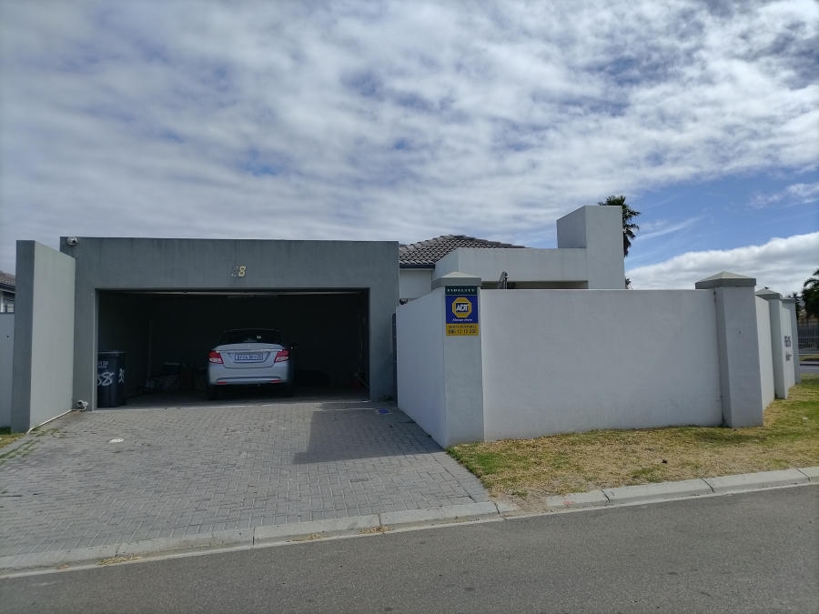 3 Bedroom Property for Sale in Parklands Western Cape